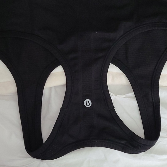 Lululemon tanks - Picture 8 of 11